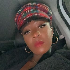 Meet your Posher, Jodi-lee